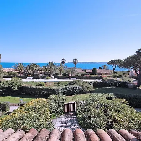 3 Face A La Avec Superbe Vue Et Piscine Dans La El Cantarello - Maxime